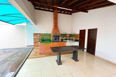 Casa &agrave; venda - 360m&sup2; - Jardim Harmonia