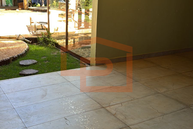 Casa &agrave; venda - 240m&sup2; - Centro