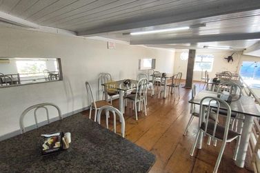 Sala Comercial &agrave; venda - 200m&sup2; - Centro
