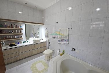 Sobrado &agrave; venda - 292m&sup2; - Zona 3