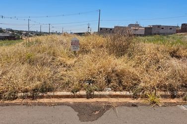 Terreno &agrave; venda - 136m&sup2; - JARDIM PIMENTEL II