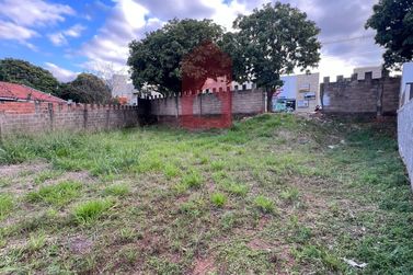 Terreno &agrave; venda - 601m&sup2; - Zona I-A