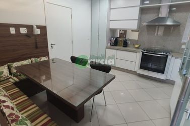 Apartamento &agrave; venda - 131m&sup2; - Zona I