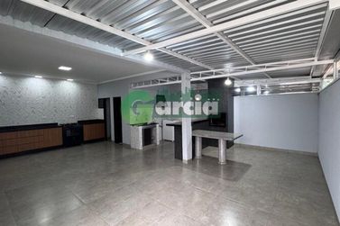Casa &agrave; venda - 239m&sup2; - Zona I-A