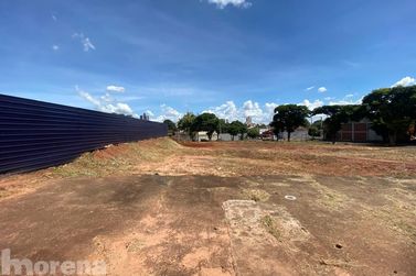 Terreno &agrave; venda - 276m&sup2; - Zona Armaz&eacute;m
