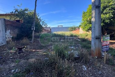 Terreno &agrave; venda - 490m&sup2; - Zona VII