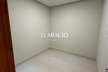 Casa &agrave; venda - 126m&sup2; - Jardim Imigrantes 2