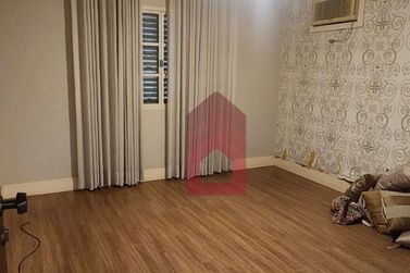 Casa para alugar - 332m&sup2; - Zona I