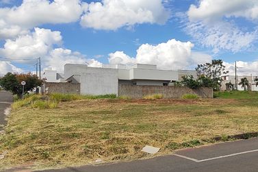 Terreno &agrave; venda - 572m&sup2; - Residencial Interlagos