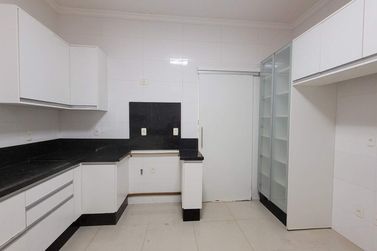 Casa &agrave; venda - 347m&sup2; - Zona VII
