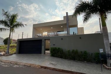 Sobrado &agrave; venda - 428m&sup2; - Jardim Imigrantes II