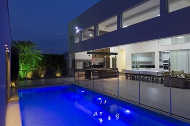 Casa &agrave; venda - 390m&sup2; - Zona I