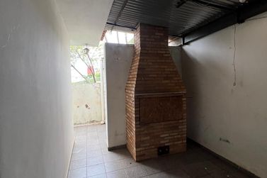 Casa para alugar - 100m&sup2; - Zona I