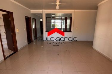 Casa &agrave; venda - 334m&sup2; - Jardim Lisboa