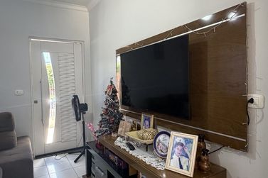 Casa &agrave; venda - 140m&sup2; - Jardim Para&iacute;so