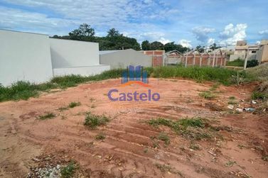 Terreno &agrave; venda - 380m&sup2; - Jardim Floren&ccedil;a