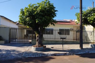 Casa &agrave; venda - 183m&sup2; - Jardim Tropical