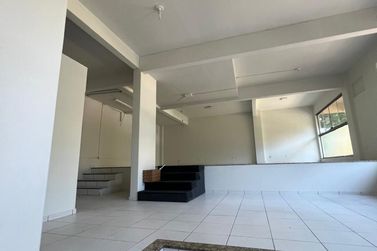 Sala Comercial para alugar - 80m&sup2; - Zona III