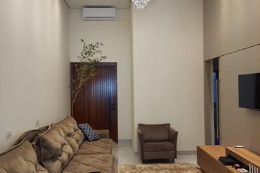 Casa &agrave; venda - 144m&sup2; - Parque Residencial Interlagos