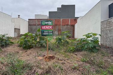 Terreno &agrave; venda - 180m&sup2; - -