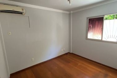 Apartamento &agrave; venda - 76m&sup2; - Zona II