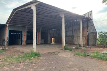 Sal&atilde;o Comercial para alugar - 4100m&sup2; - Parque Industrial 3A