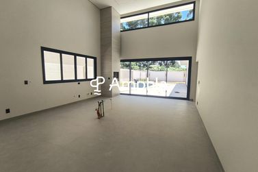 Casa &agrave; venda - 306m&sup2; - Tropical