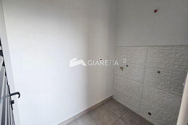 Casa &agrave; venda - 61m&sup2; - JARDIM PARIZOTTO