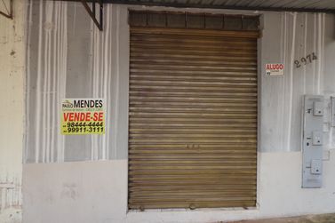 Sal&atilde;o Comercial &agrave; venda - 119m&sup2; - Zona Armazem
