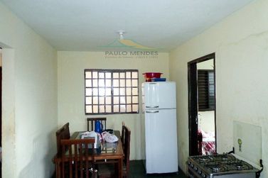 Casa &agrave; venda - 90m&sup2; - CONJUNTO RESIDENCIAL C&Oacute;RREGO LONGE