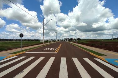 Terreno &agrave; venda - 360m&sup2; - VILA INDUSTRIAL