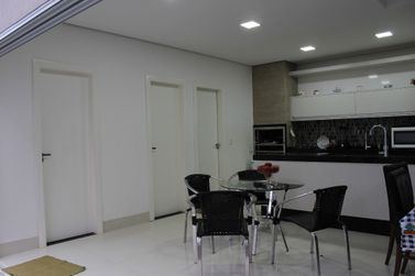 Casa &agrave; venda - 316m&sup2; - Cond. Ecoville Residence