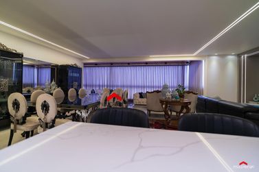 Apartamento &agrave; venda - 173m&sup2; - Zona I