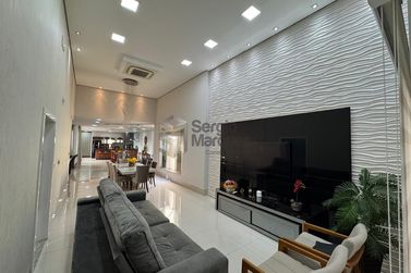 Casa &agrave; venda - 415m&sup2; - Zona V