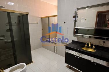Casa para alugar - 310m&sup2; - ZONA II