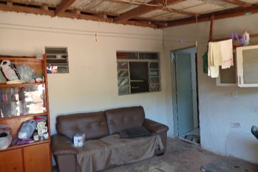 Casa &agrave; venda - 90m&sup2; - Parque Tarum&atilde;