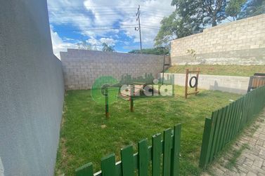 Casa &agrave; venda - 80m&sup2; - Zona V