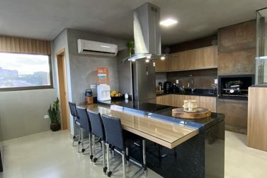Apartamento &agrave; venda - 144m&sup2; - ZONA III
