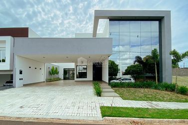 Casa &agrave; venda - 250m&sup2; - Condom&iacute;nio Mont Blanc