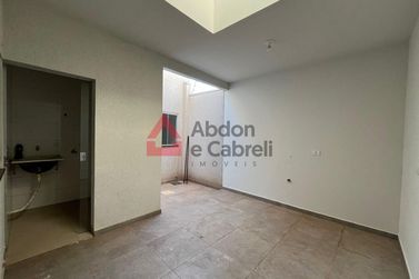 Casa para alugar - 120m&sup2; - Jardim Caravelle