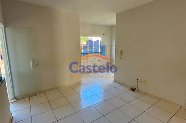 Casa para alugar - 62m&sup2; - ZONA VI