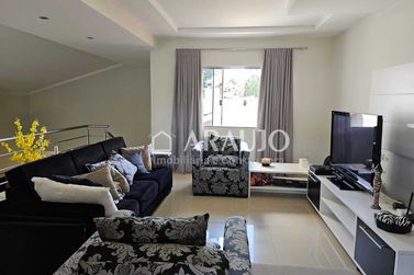 Sobrado &agrave; venda - 272m&sup2; - Zona III