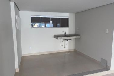 Sala Comercial &agrave; venda - 404m&sup2; - Zona III