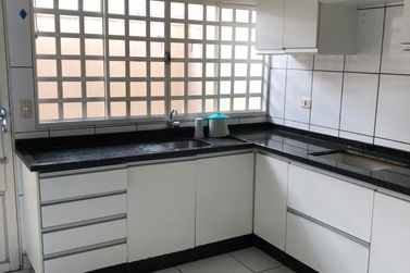 Casa para alugar - 100m&sup2; - PARQUE ALTO DA PARAN&Aacute;