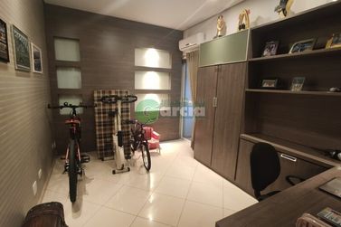 Apartamento &agrave; venda - 131m&sup2; - Zona I