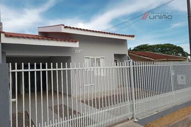 Casa &agrave; venda - 130m&sup2; - Zona VII