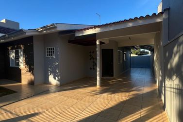 Casa para alugar - 100m&sup2; - Jardim Alphavile