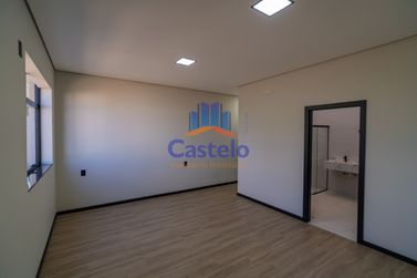 Casa para alugar - 144m&sup2; - ZONA III
