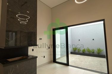 Casa &agrave; venda - 184m&sup2; - ZONA I