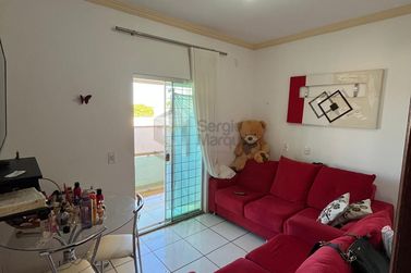 Sobrado &agrave; venda - 184m&sup2; - Zona 1-A